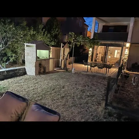 Apartment Tustica